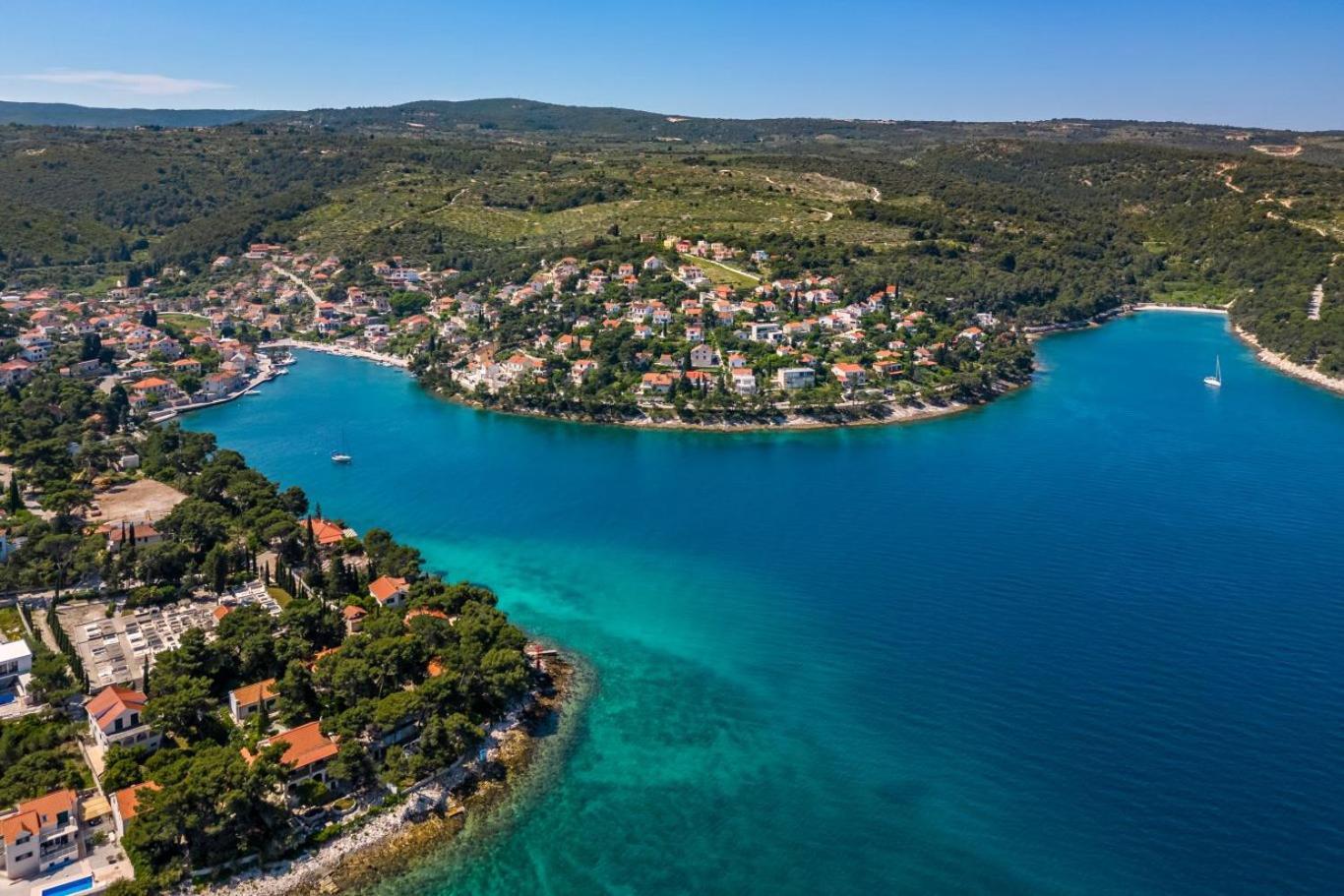 Apartments By The Sea Splitska, Brac - 2923 Postira Exterior foto
